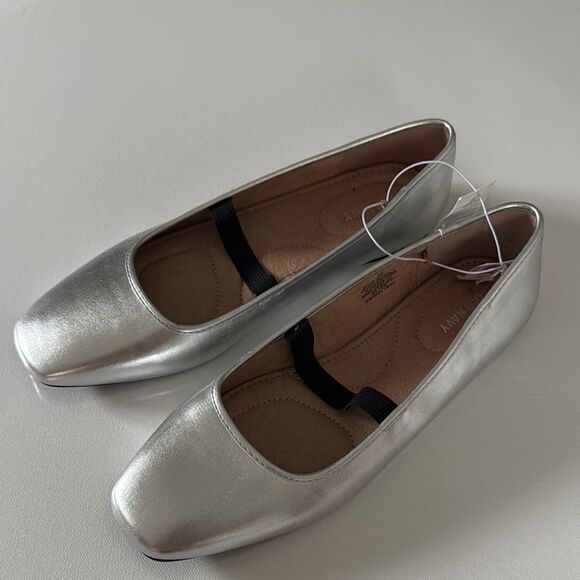 Silver Flats Womens 10 Comfort Old Navy - Picture 1 of 4